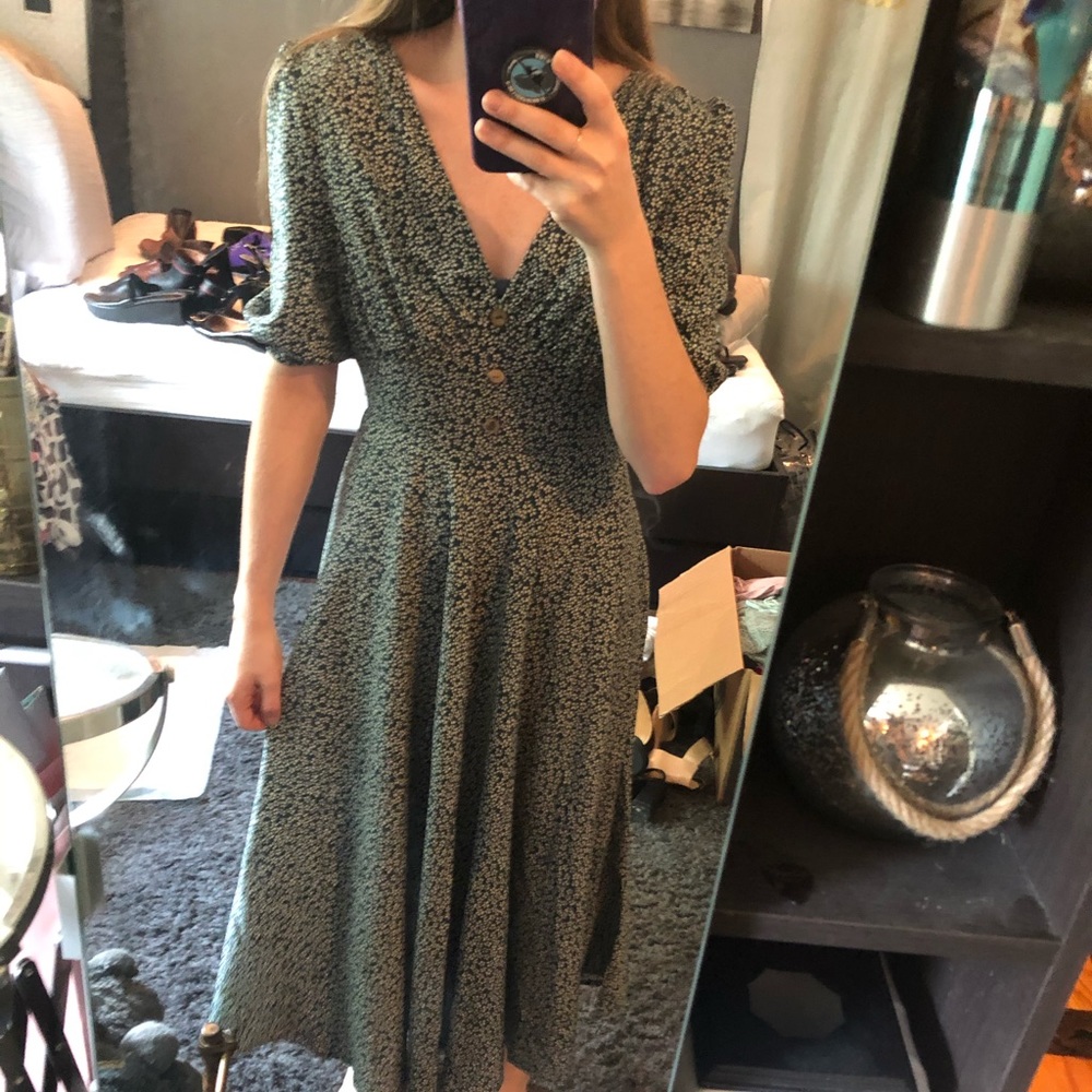 Green midi dress